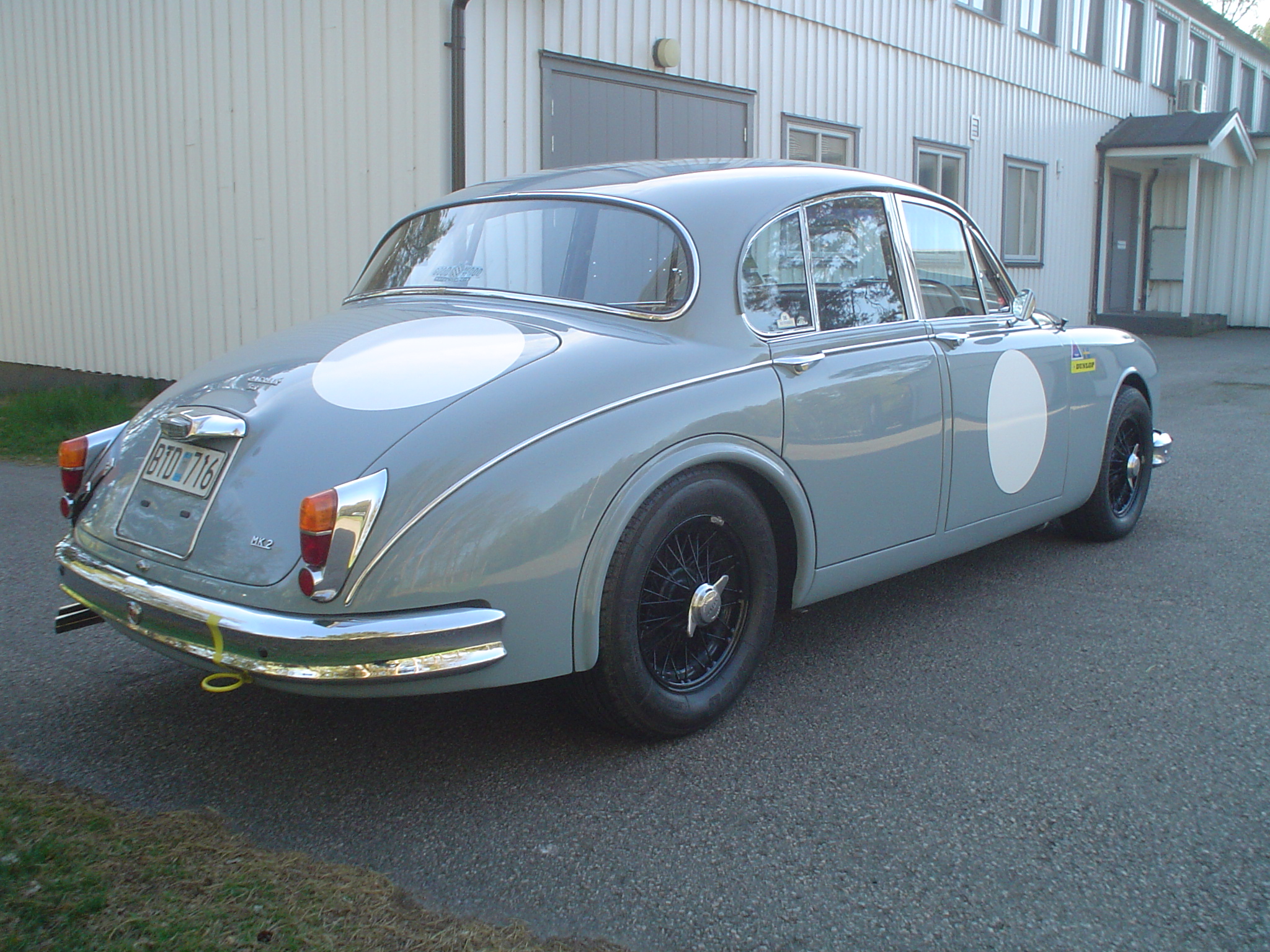 Jaguar MK2 snett bakifrån